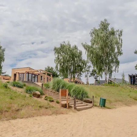 Luxury Lodge With Beach View