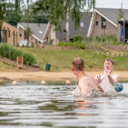 Luxury Lodge With Beach View *