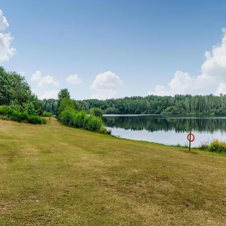 Beautiful With Air Conditioning In A On The Leukermeer Tatil Evi Well (Limburg)